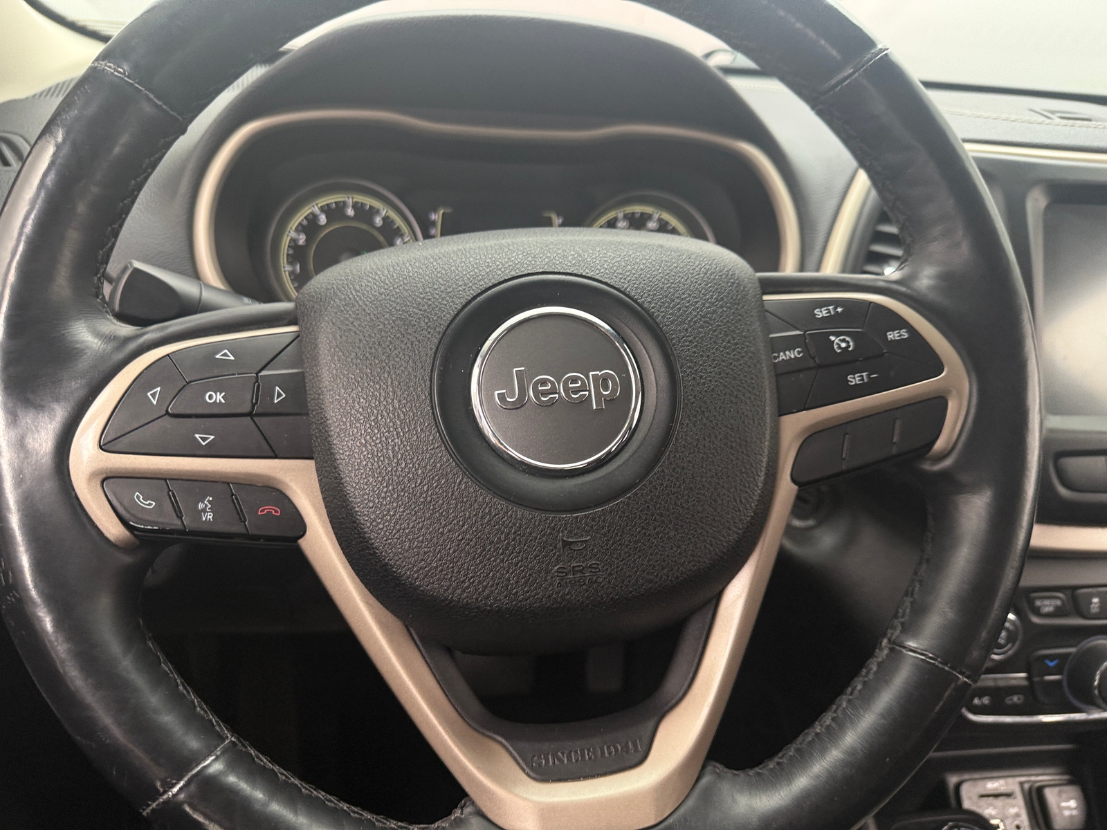 Thumbnail: 2015 Jeep Cherokee - 5