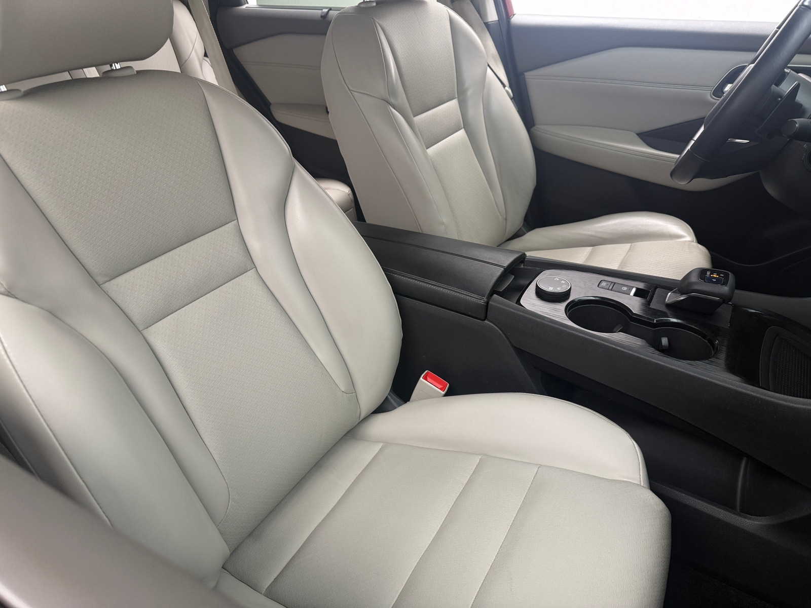 Thumbnail: 2021 Nissan Rogue - 2