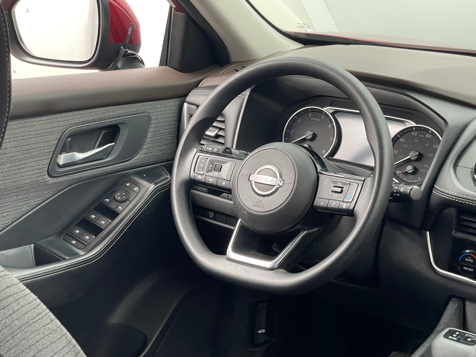 Thumbnail: 2023 Nissan Rogue - 5