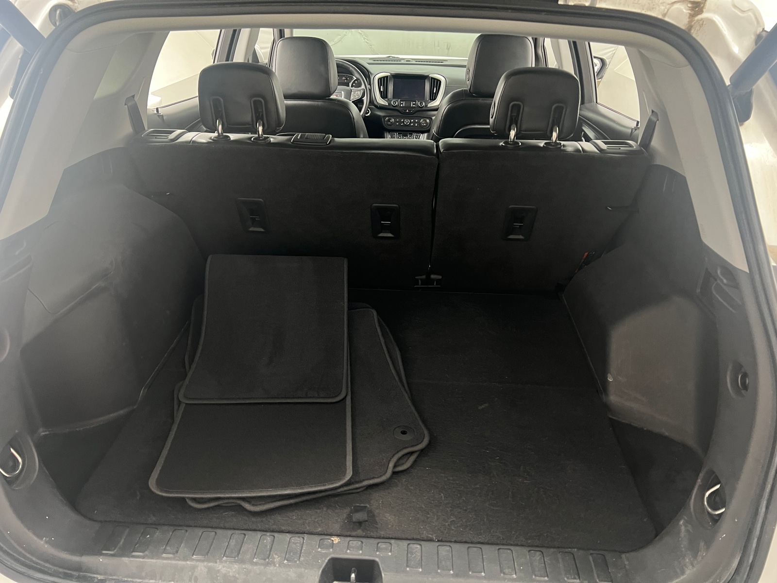 Thumbnail: 2020 GMC Terrain - 6