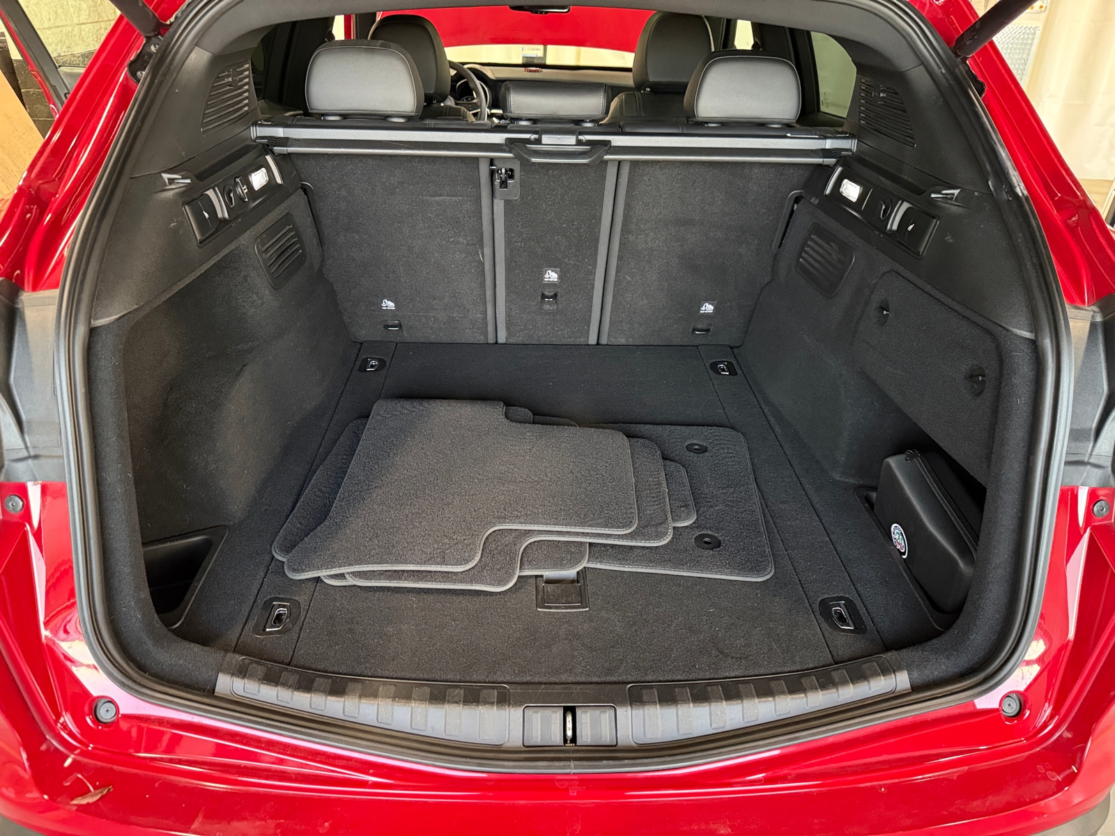 Thumbnail: 2019 Alfa Romeo Stelvio - 6