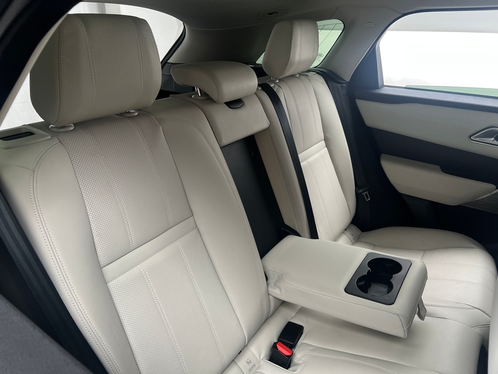 Thumbnail: 2020 Land Rover Range Rover Velar - 5