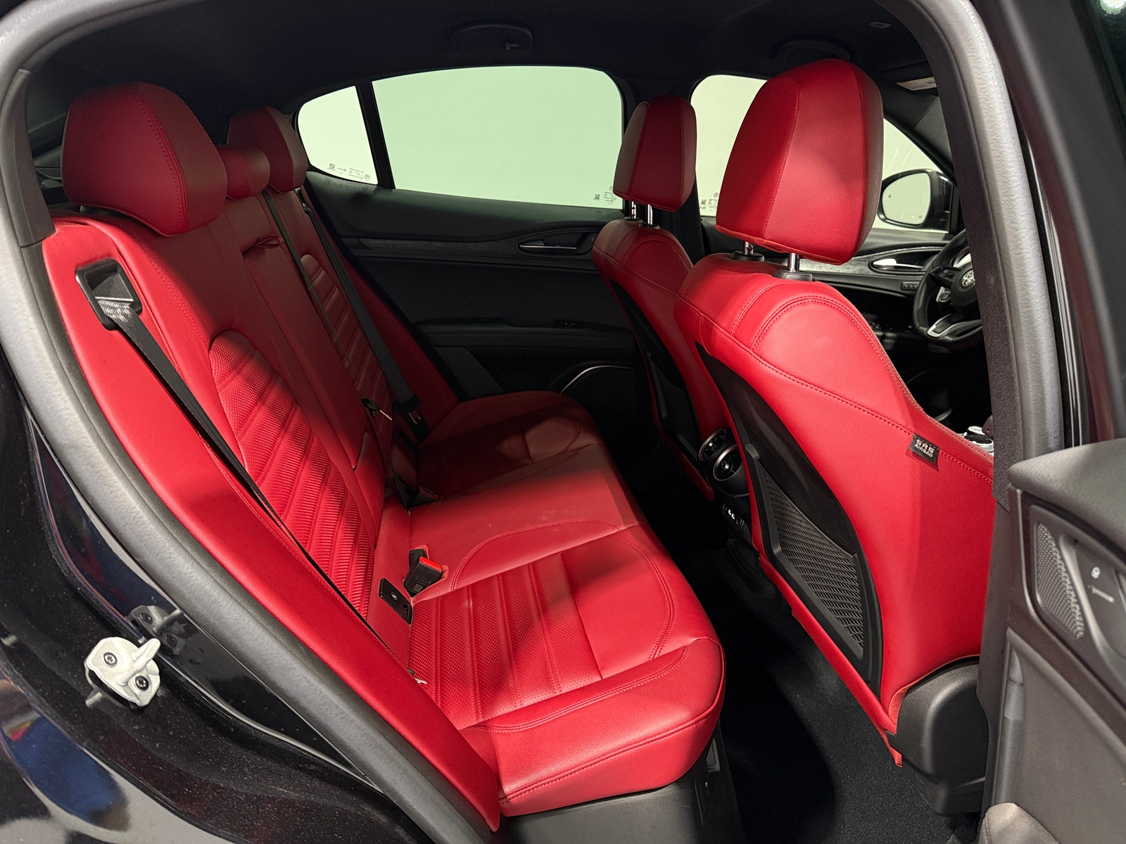 Thumbnail: 2022 Alfa Romeo Stelvio - 5