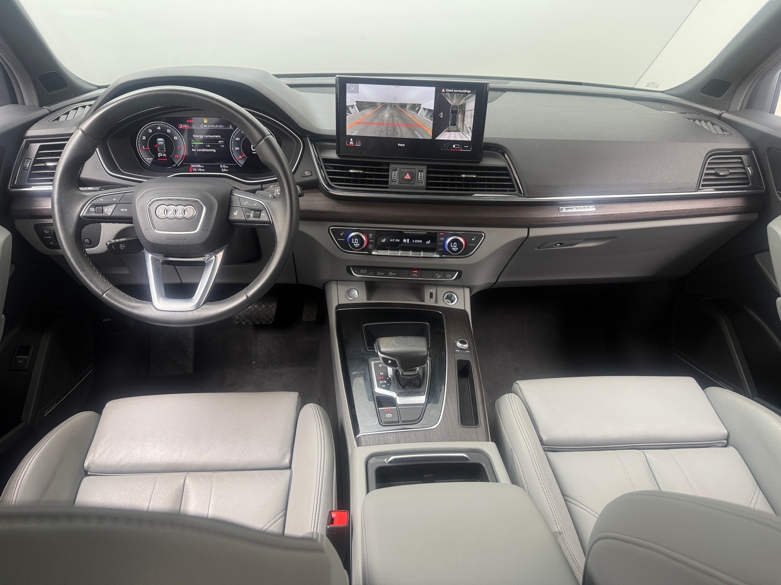 Thumbnail: 2022 Audi Q5 - 2