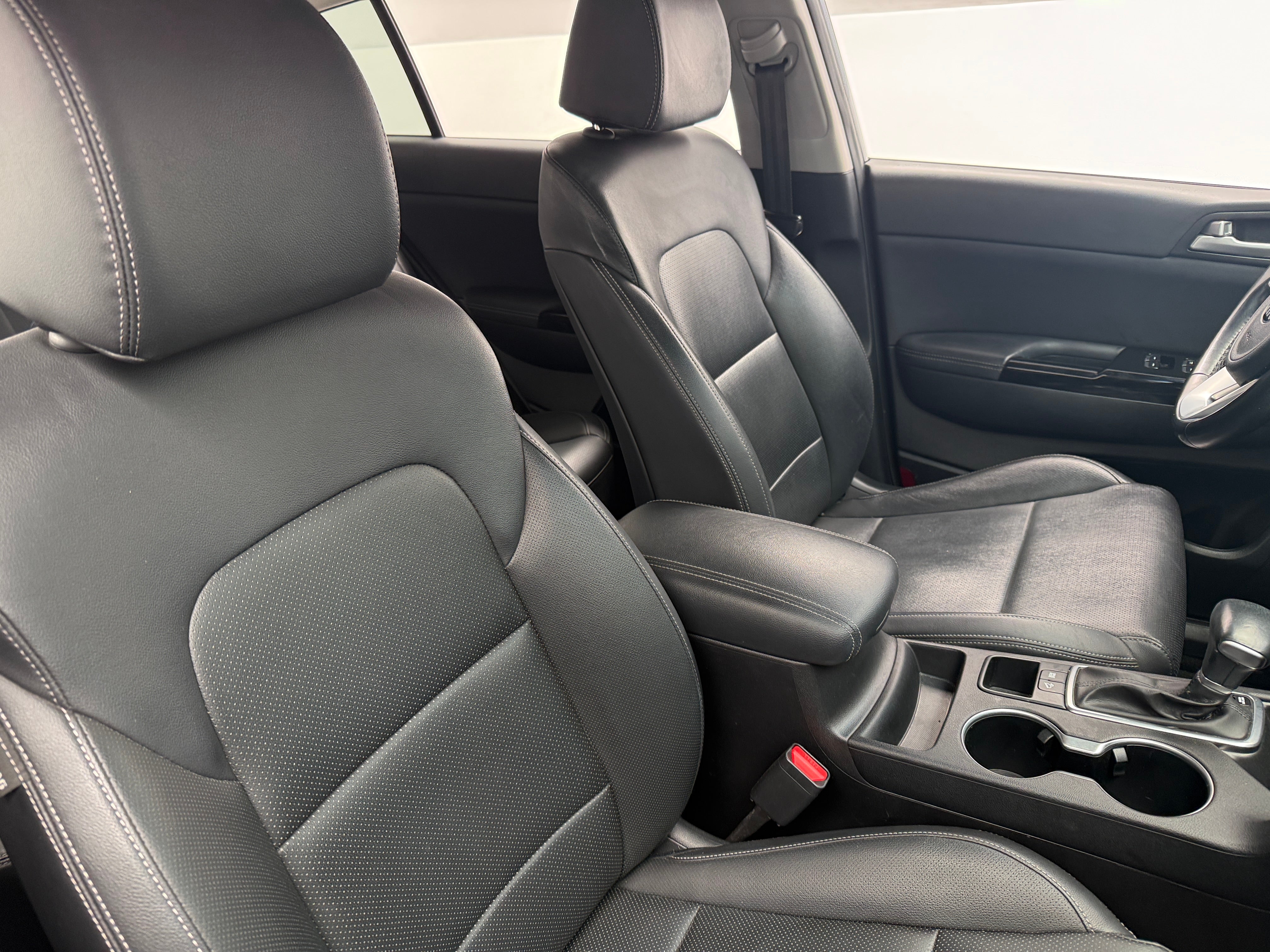 2021 Kia Sportage - Image 1