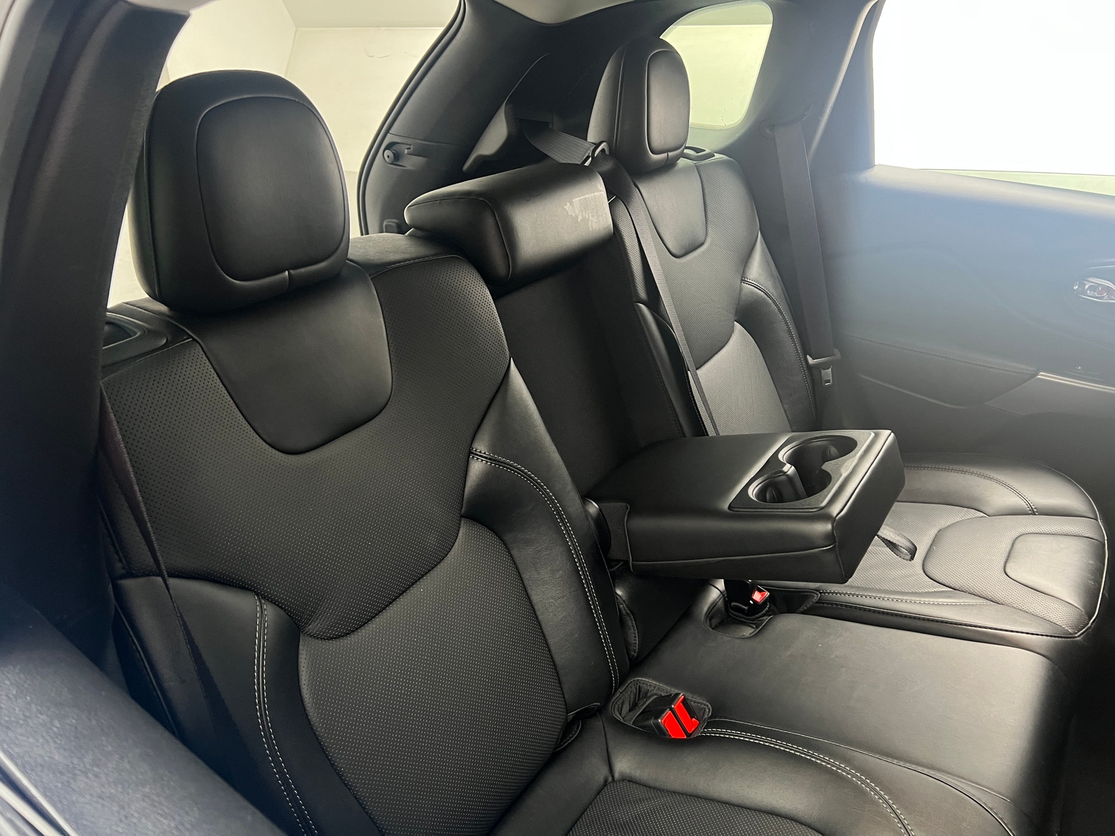 Thumbnail: 2022 Jeep Cherokee - 5