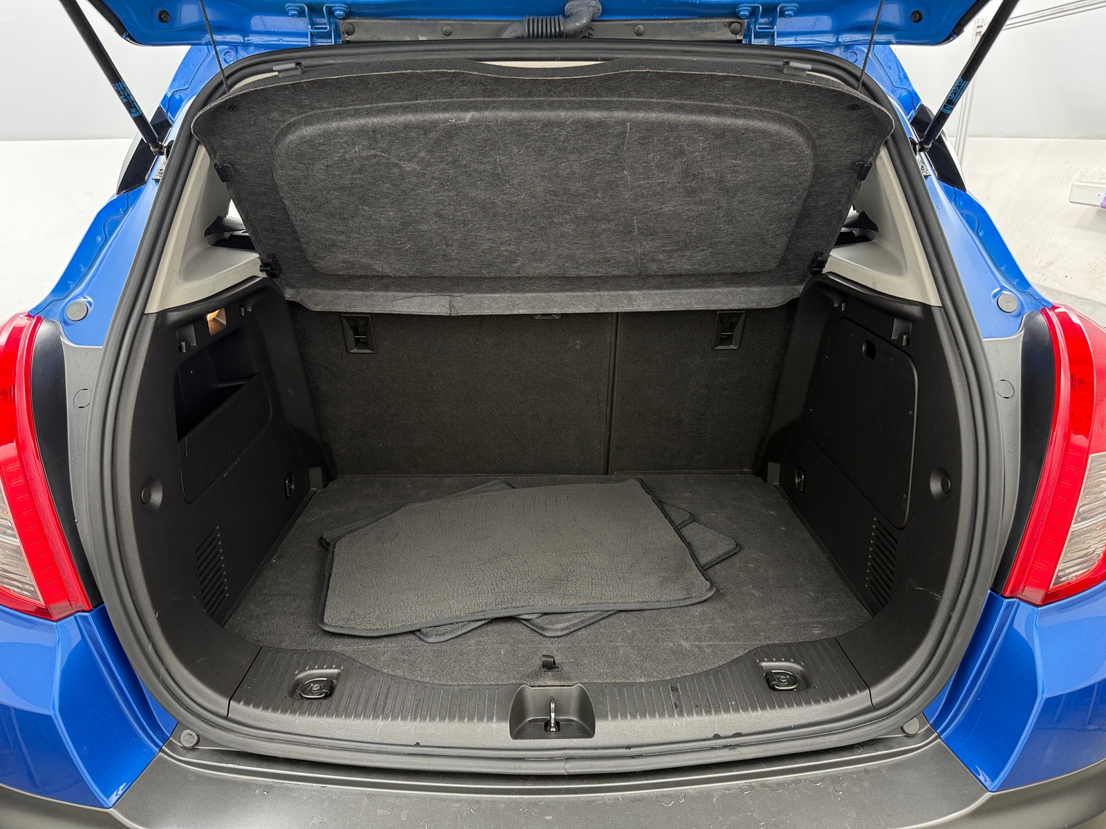 Thumbnail: 2016 Buick Encore - 7