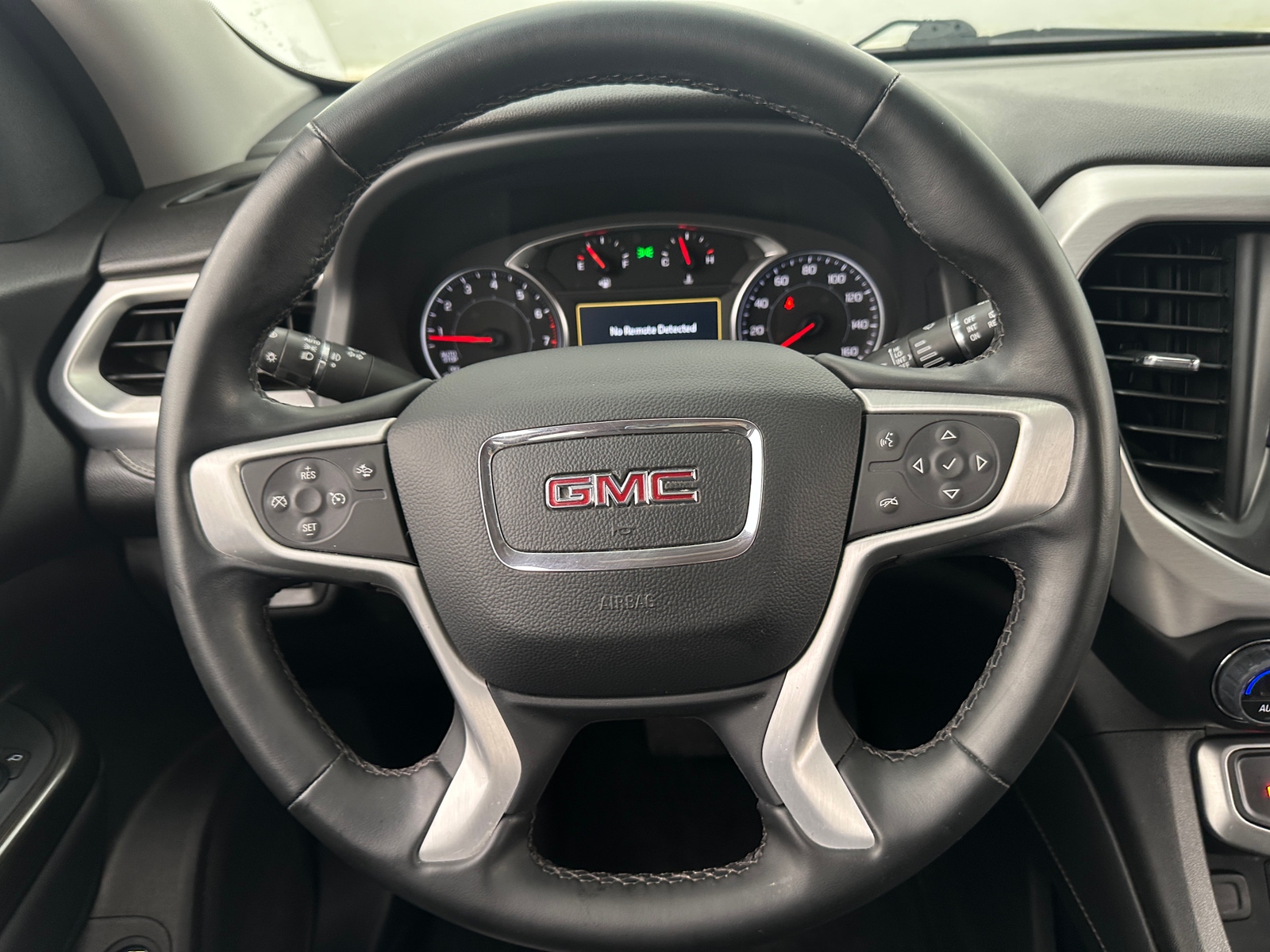 Thumbnail: 2023 GMC Acadia - 4