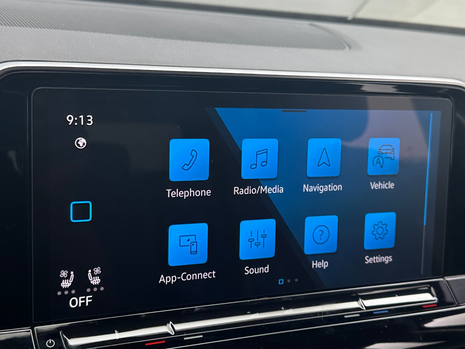 Thumbnail: 2024 Volkswagen Atlas - 3