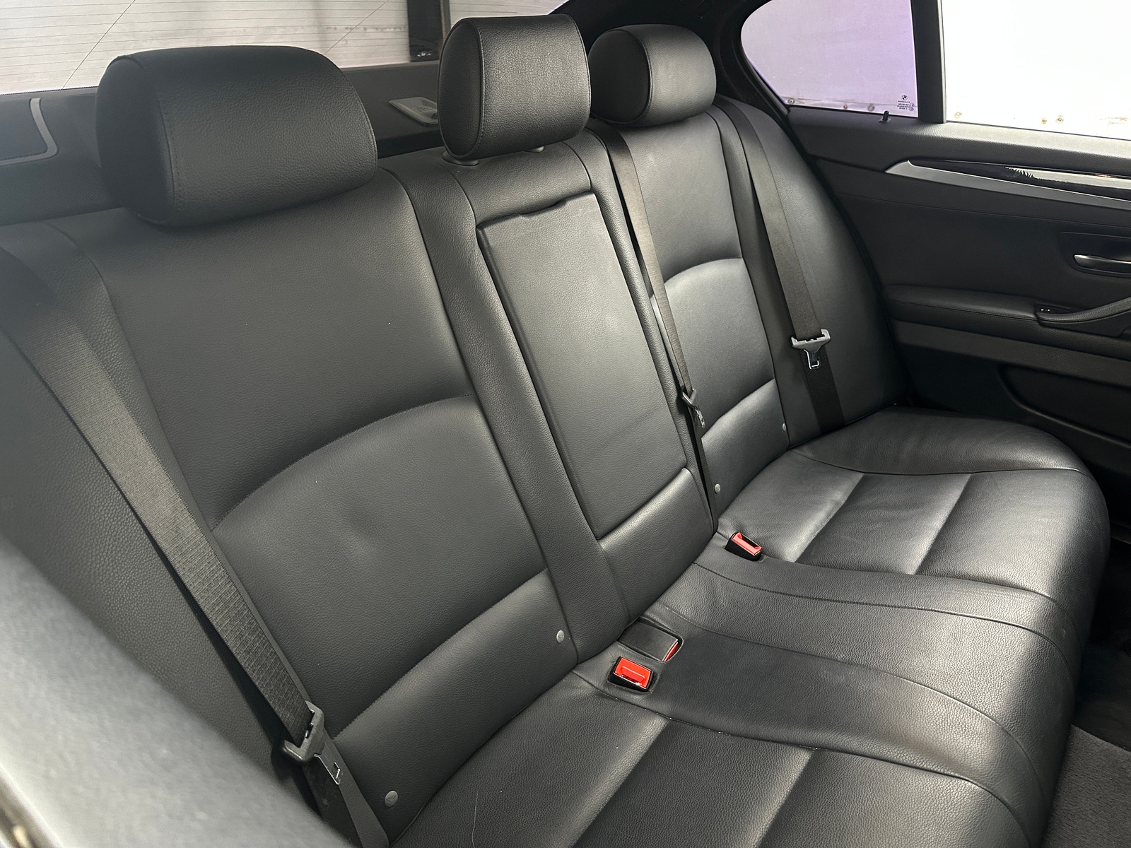Thumbnail: 2012 BMW 5 Series - 5