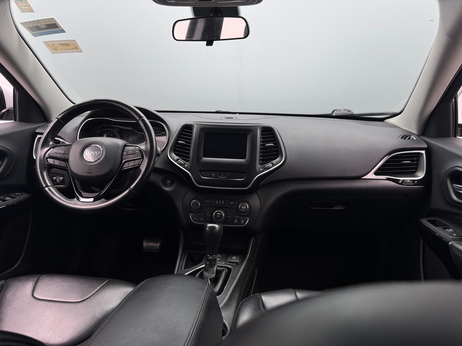 Thumbnail: 2020 Jeep Cherokee - 3