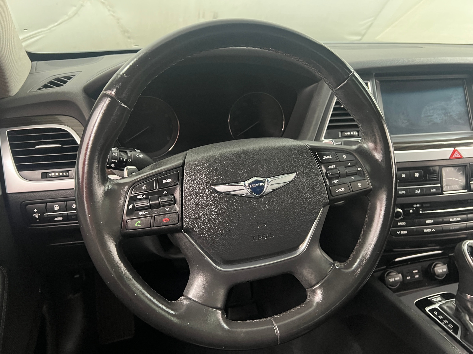 Thumbnail: 2017 Genesis G80 - 4