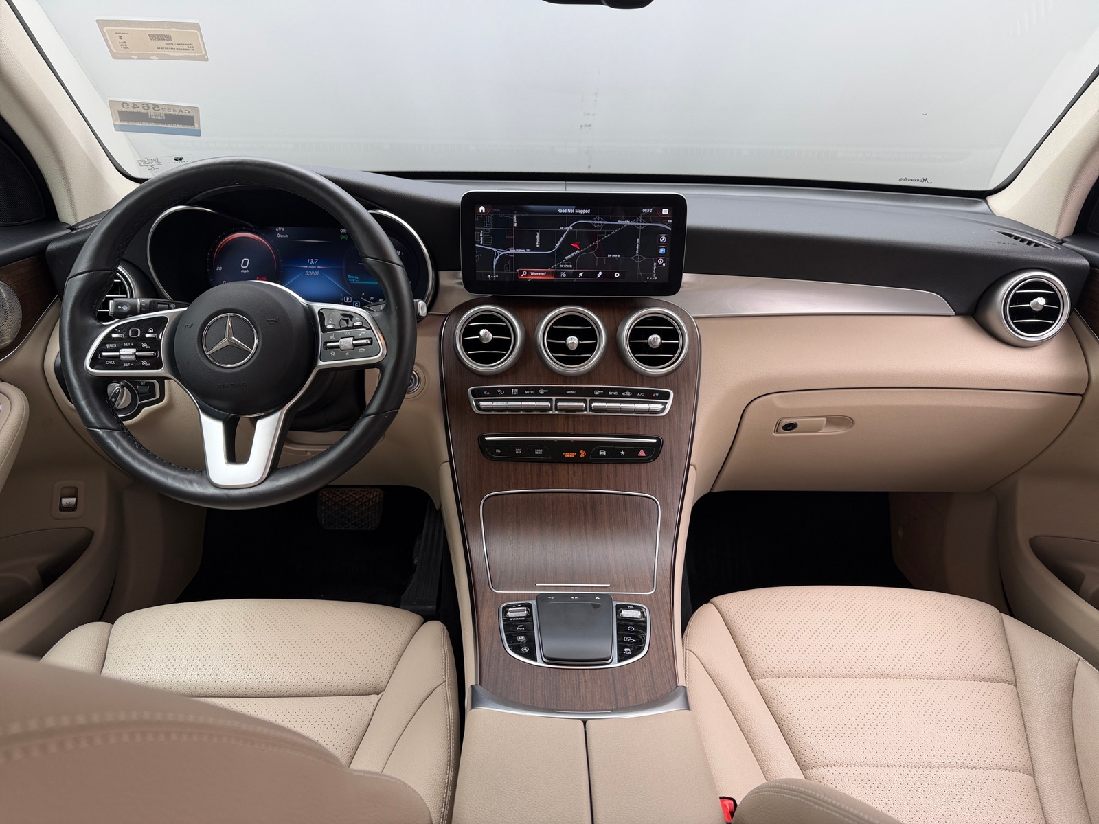 Thumbnail: 2021 Mercedes-Benz GLC - 2