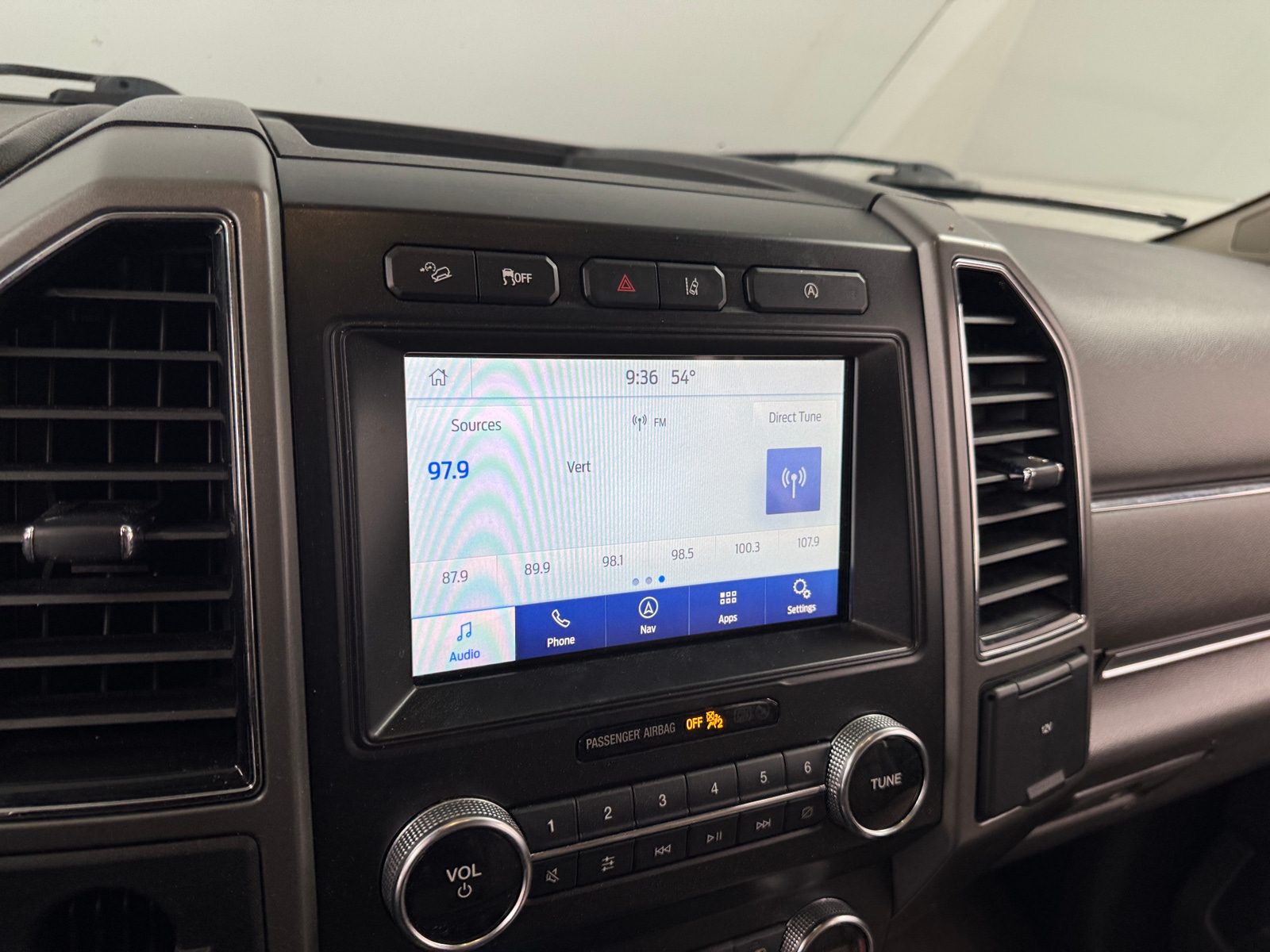 Thumbnail: 2021 Ford Expedition - 3