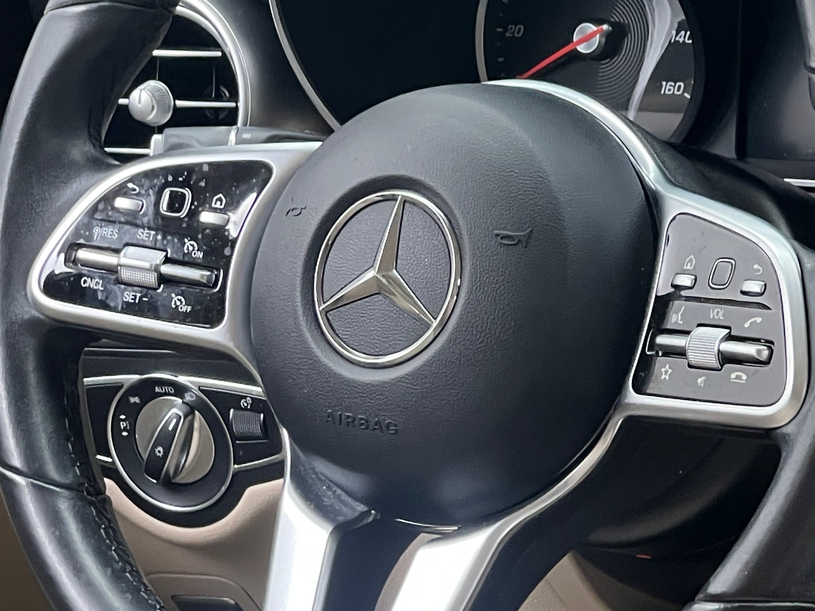 Thumbnail: 2021 Mercedes-Benz GLC - 4