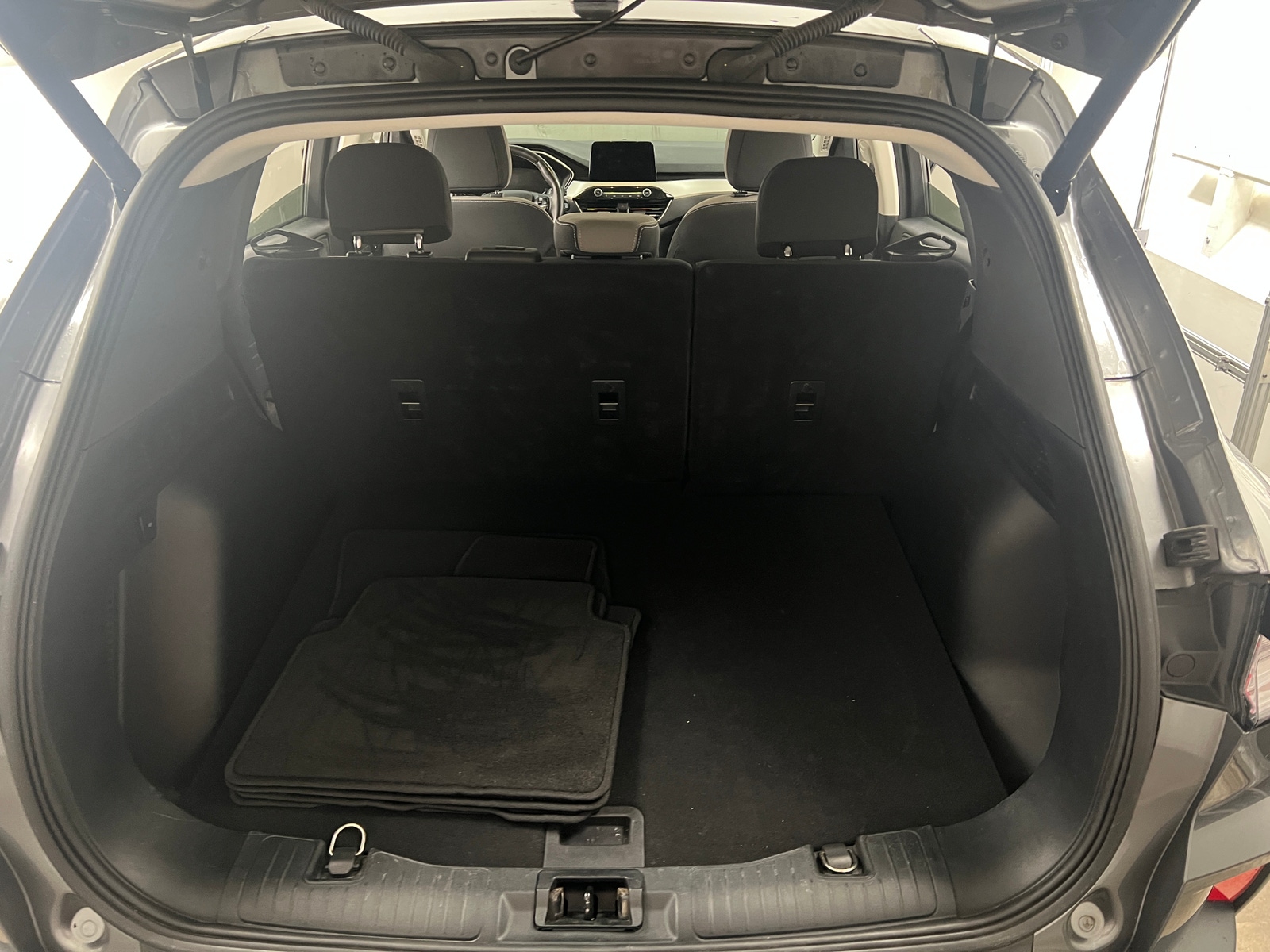 Thumbnail: 2021 Ford Escape - 7