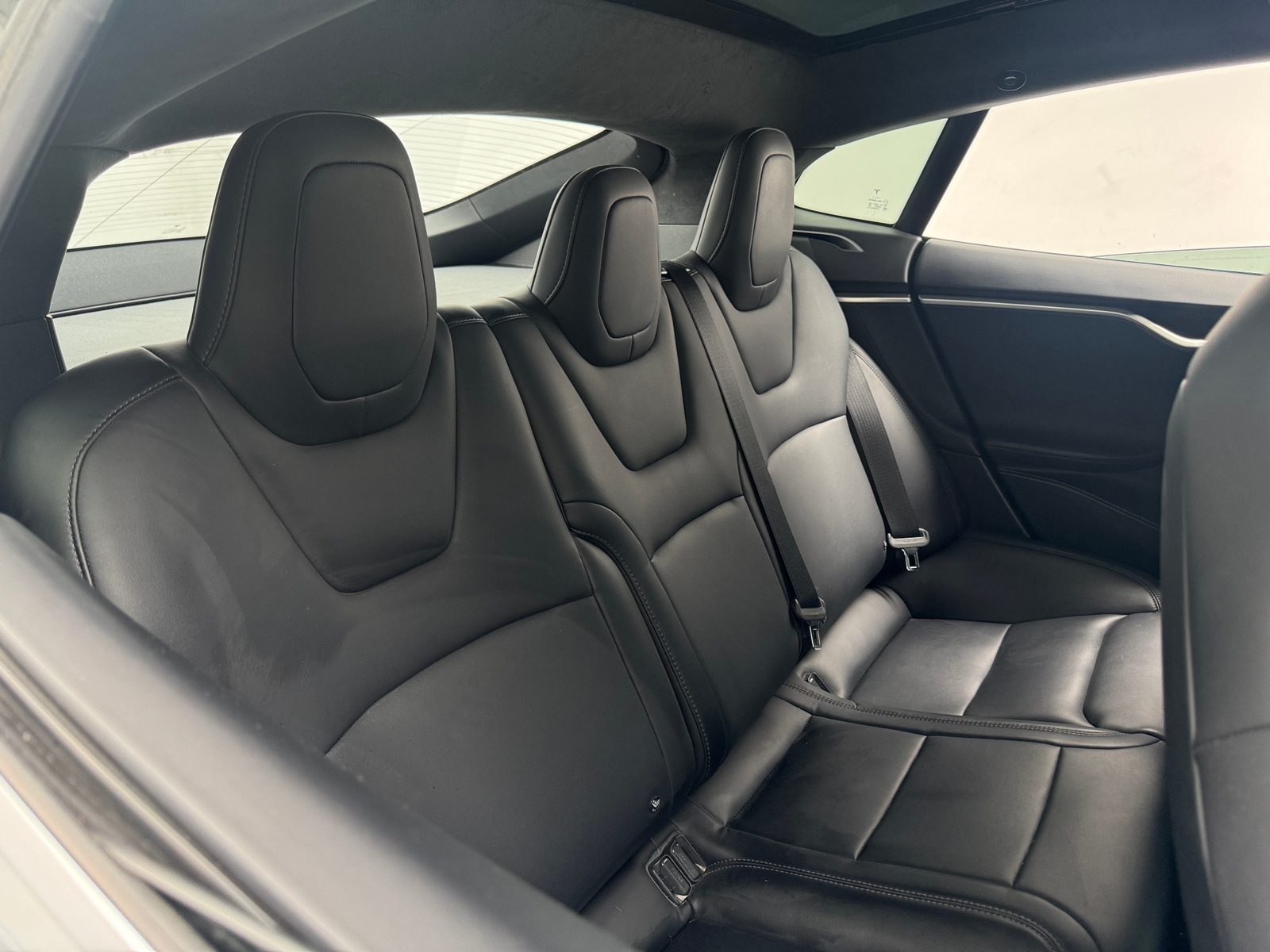 Thumbnail: 2017 Tesla Model S - 5