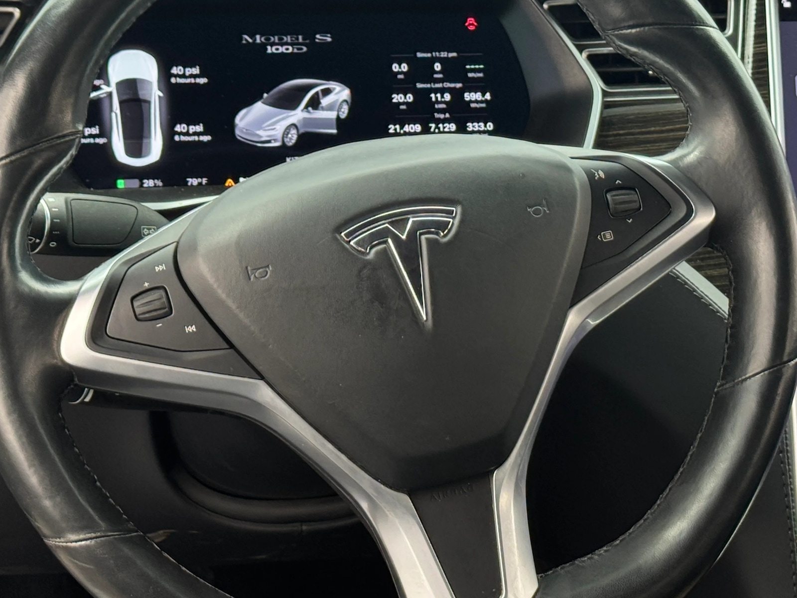 Thumbnail: 2017 Tesla Model S - 4