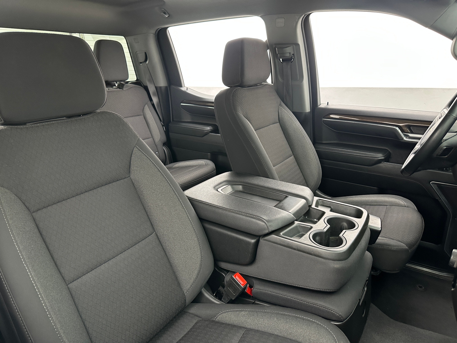 Thumbnail: 2024 Chevrolet Silverado 1500 - 2
