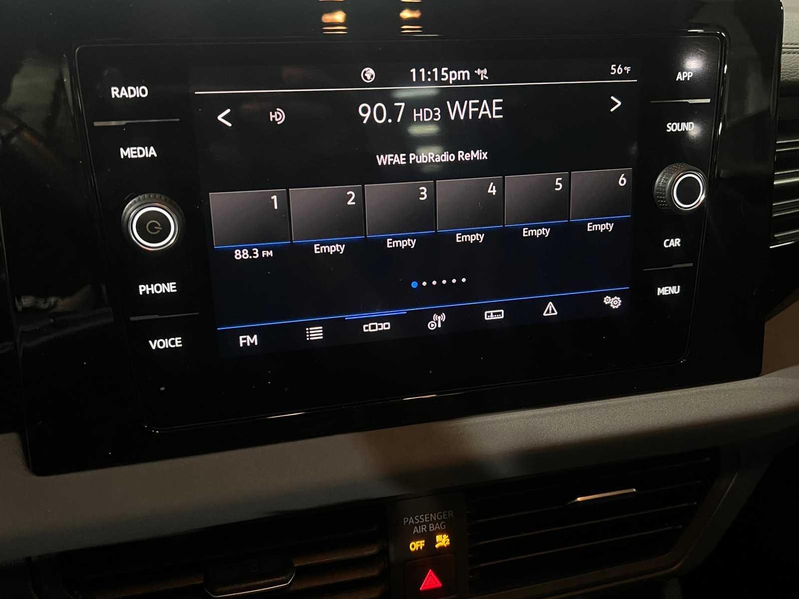 Thumbnail: 2025 Volkswagen Jetta - 3