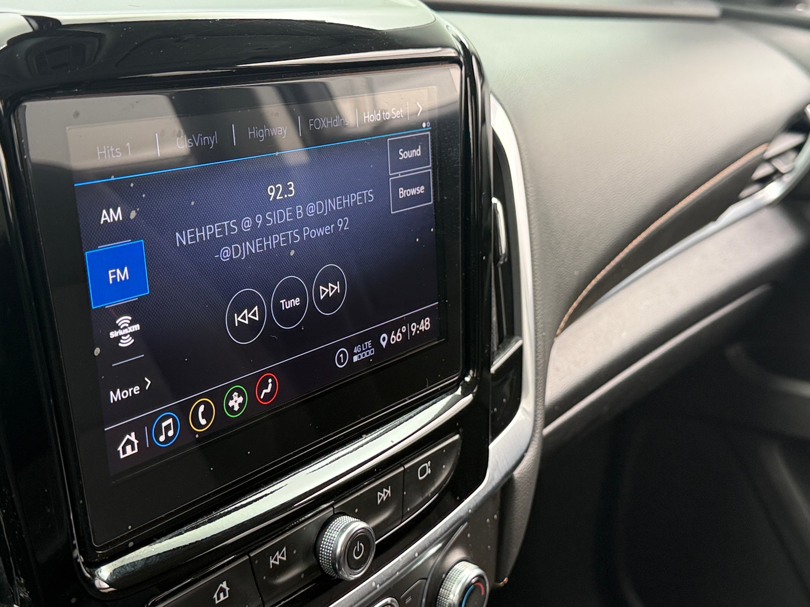 Thumbnail: 2020 Chevrolet Traverse - 4