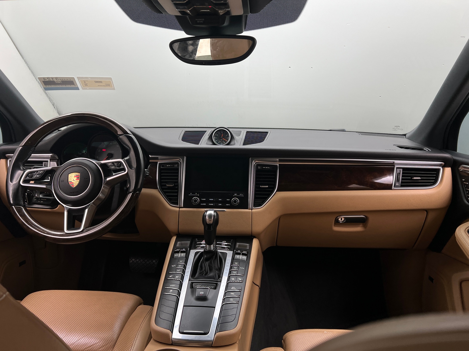 Thumbnail: 2018 Porsche Macan - 3