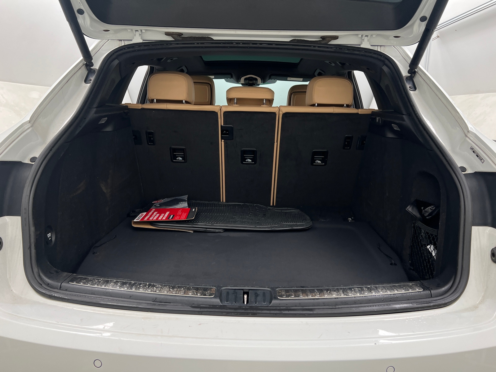 Thumbnail: 2018 Porsche Macan - 7