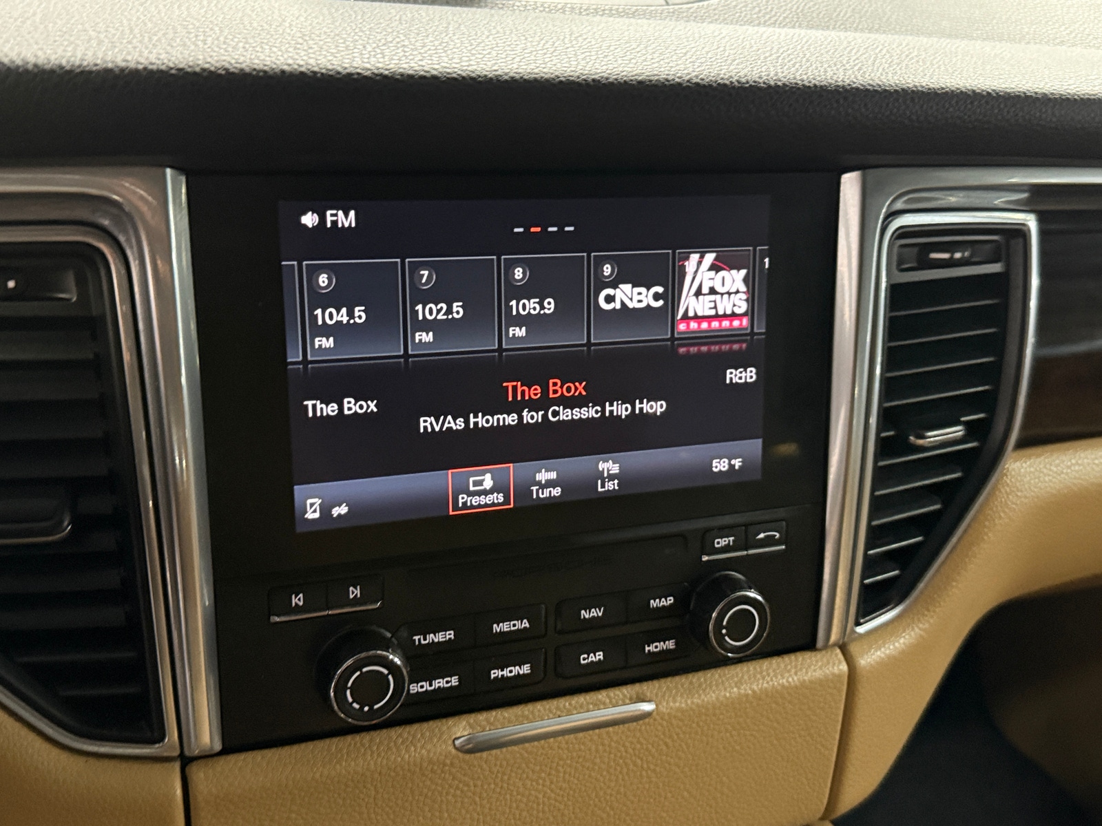 Thumbnail: 2018 Porsche Macan - 4