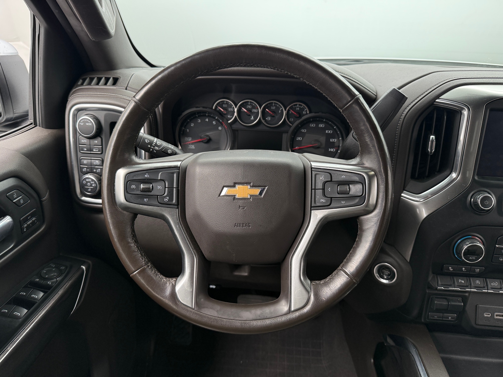 Thumbnail: 2020 Chevrolet Silverado 1500 - 4