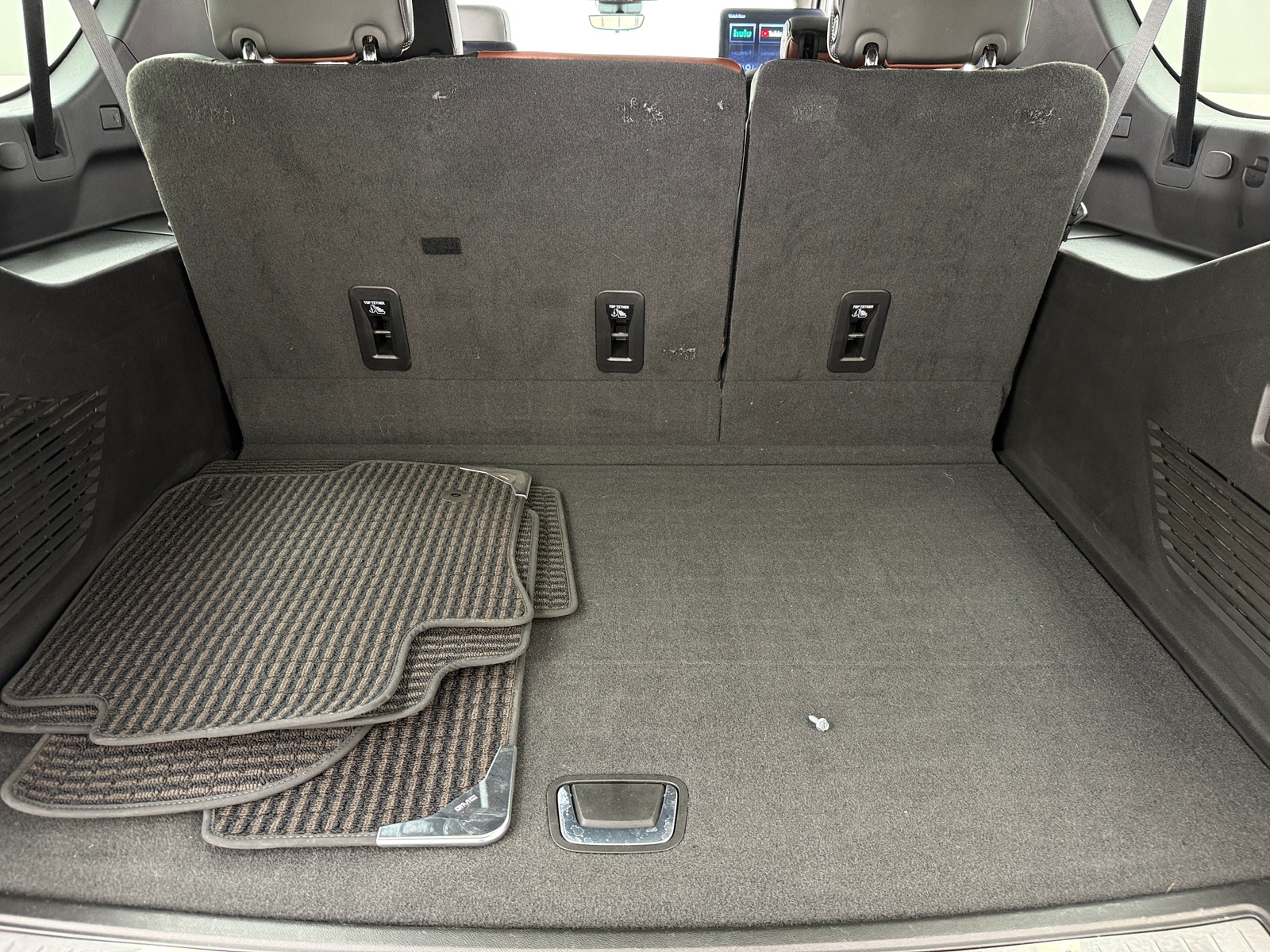 Thumbnail: 2024 GMC Yukon XL - 6