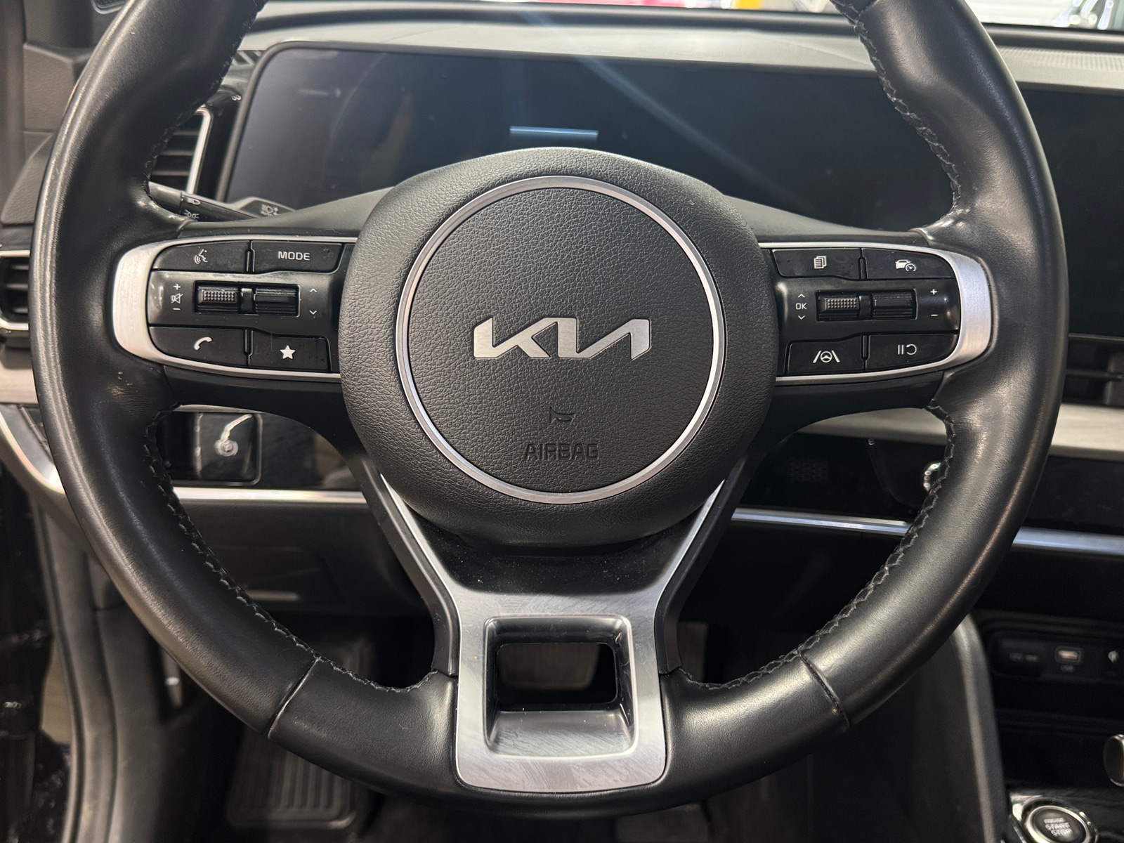 Thumbnail: 2023 Kia Sportage - 4