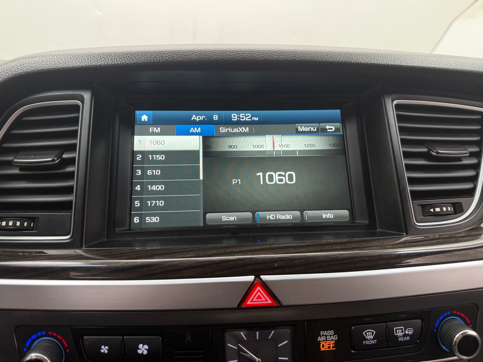 Thumbnail: 2016 Hyundai Genesis - 3