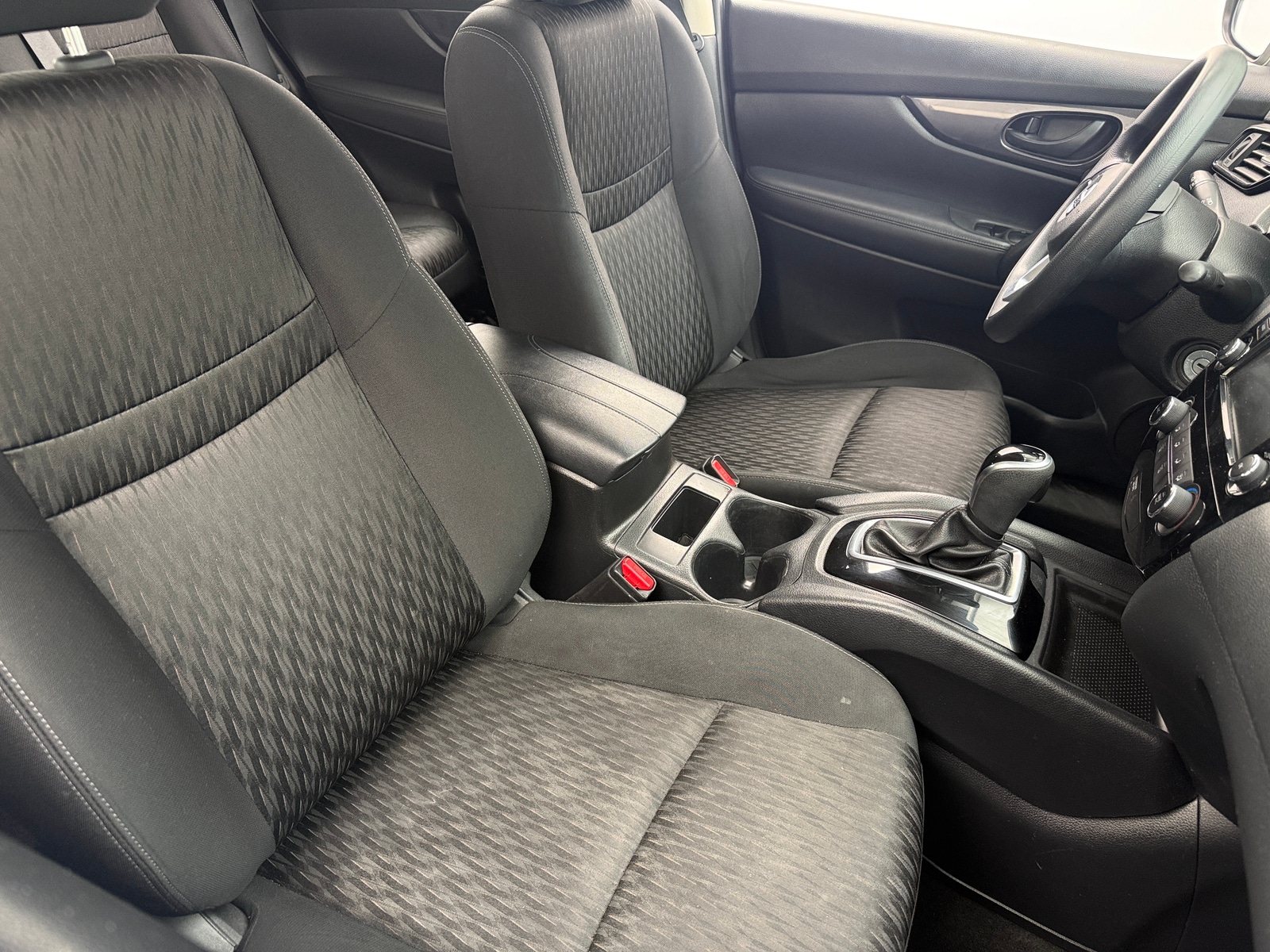 Thumbnail: 2019 Nissan Rogue - 2