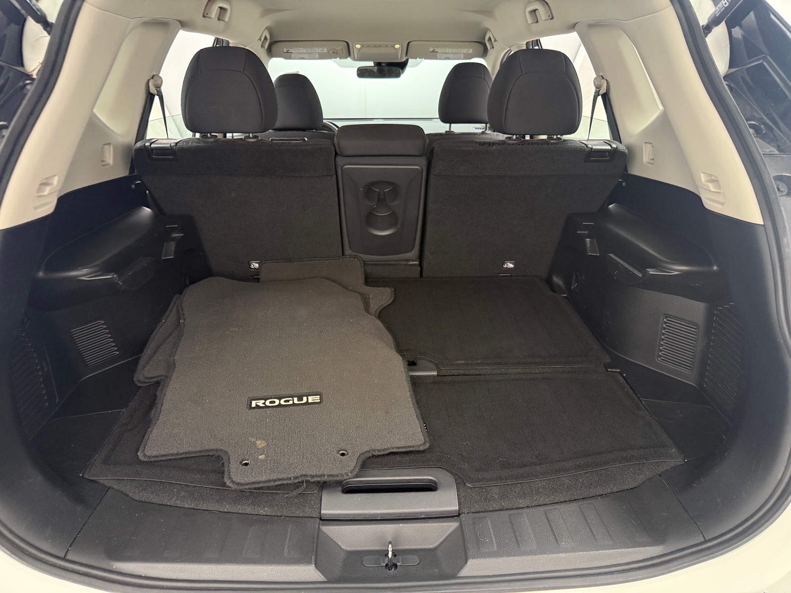 Thumbnail: 2019 Nissan Rogue - 7