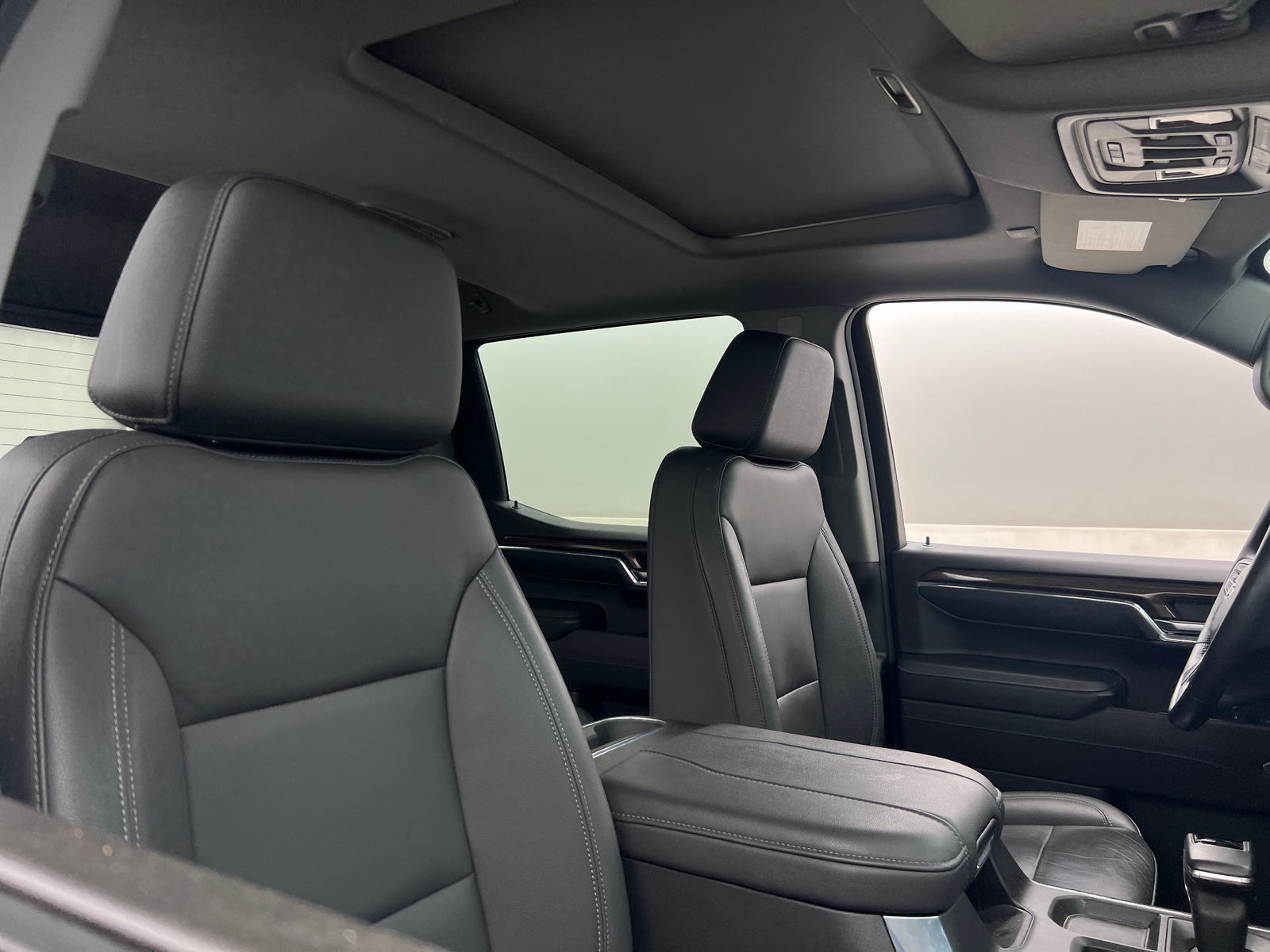 Thumbnail: 2024 Chevrolet Silverado 1500 - 2