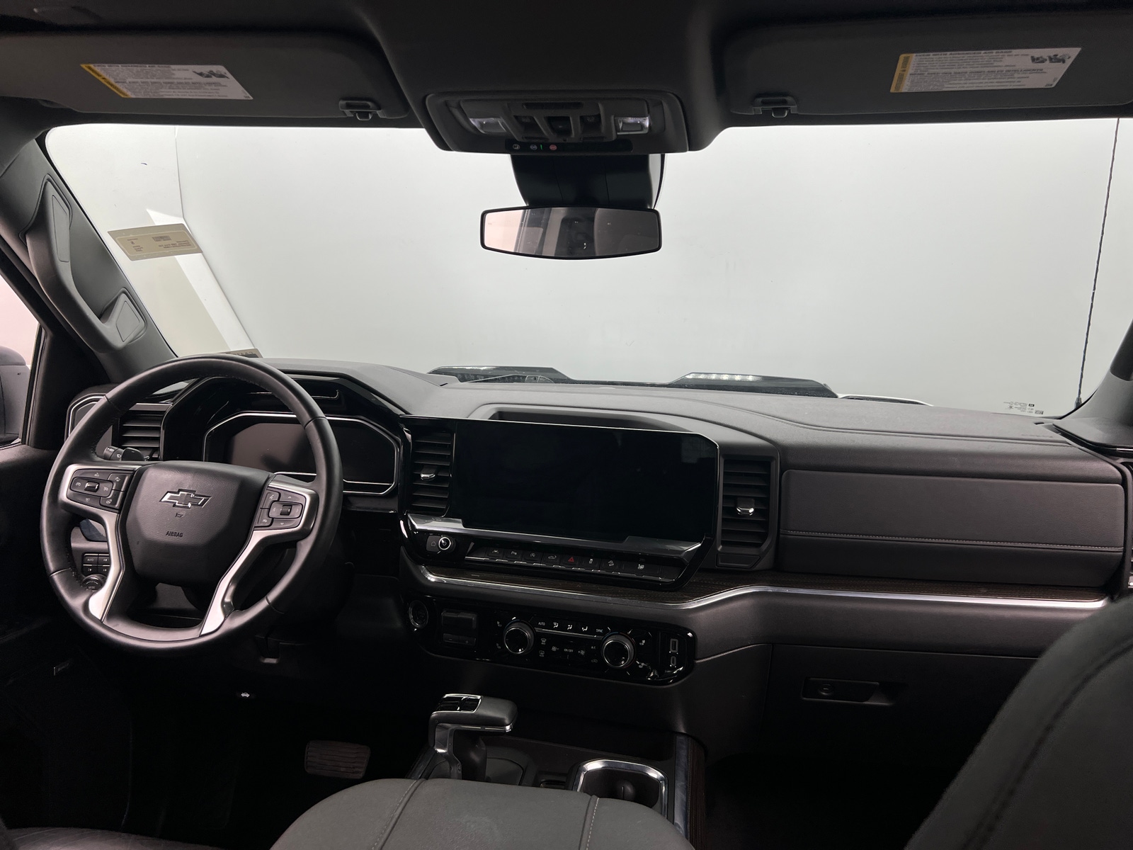 Thumbnail: 2024 Chevrolet Silverado 1500 - 3