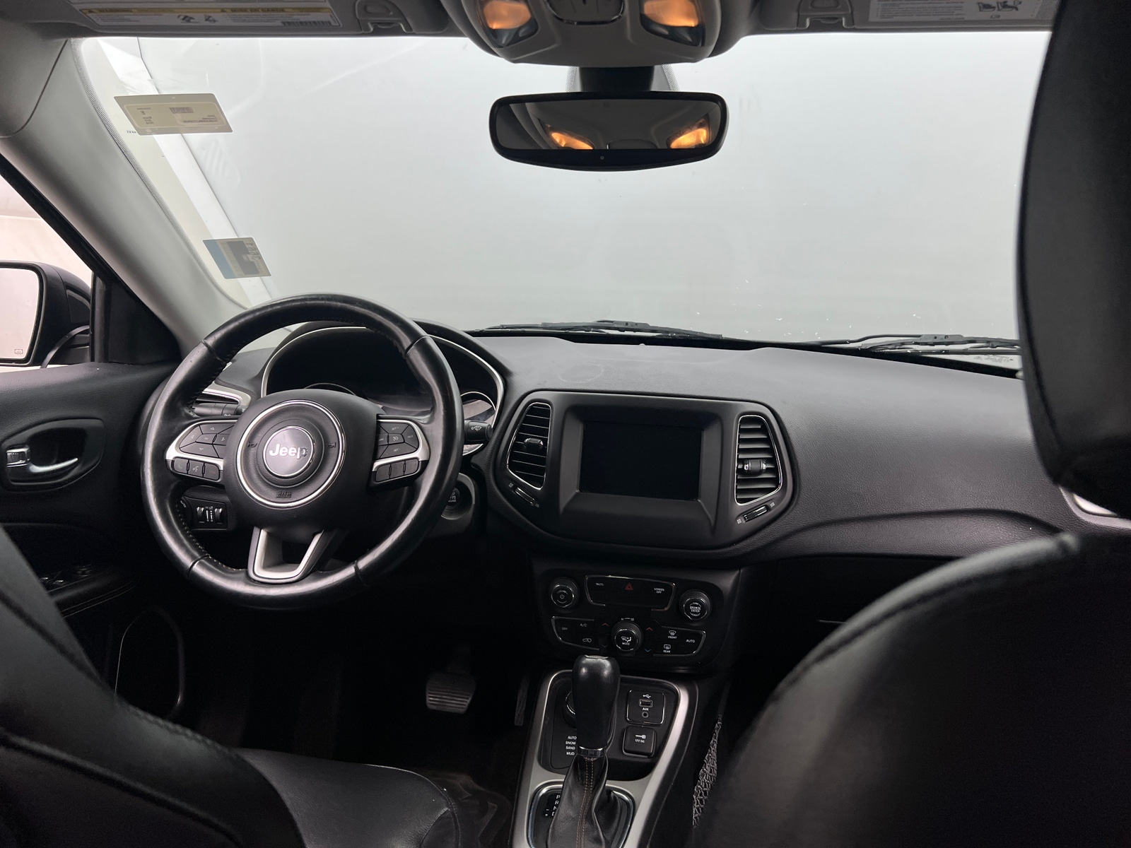 Thumbnail: 2018 Jeep Compass - 3