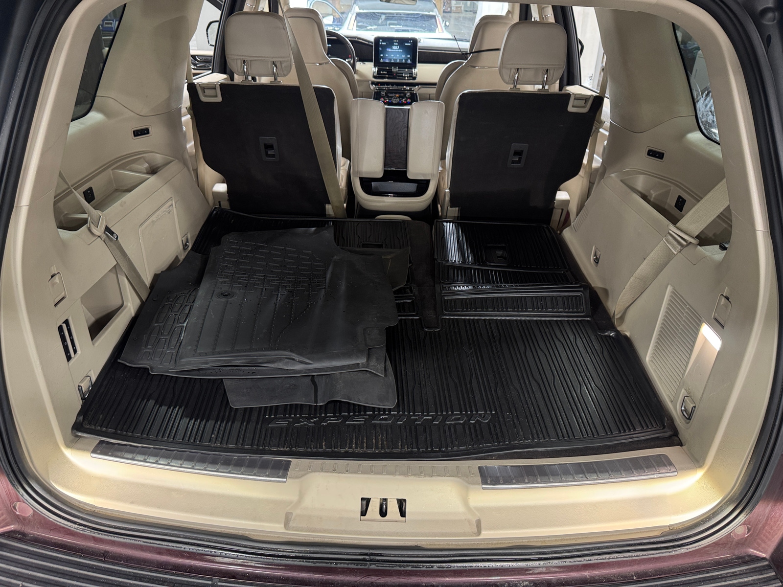 Thumbnail: 2020 Lincoln Navigator - 6