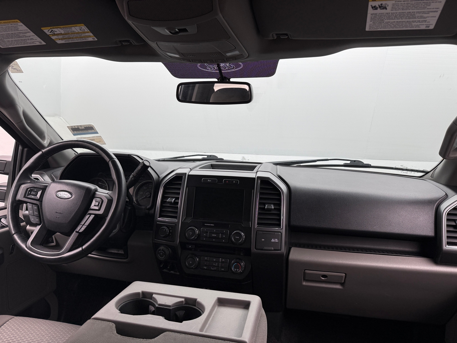 Thumbnail: 2017 Ford Econoline - 3