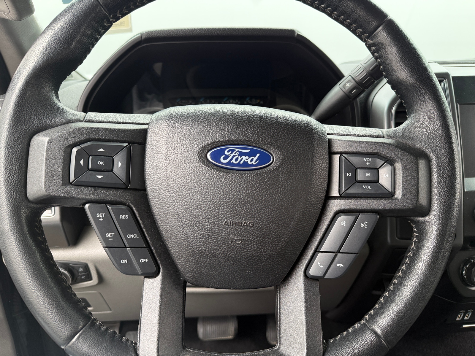 Thumbnail: 2017 Ford Econoline - 5