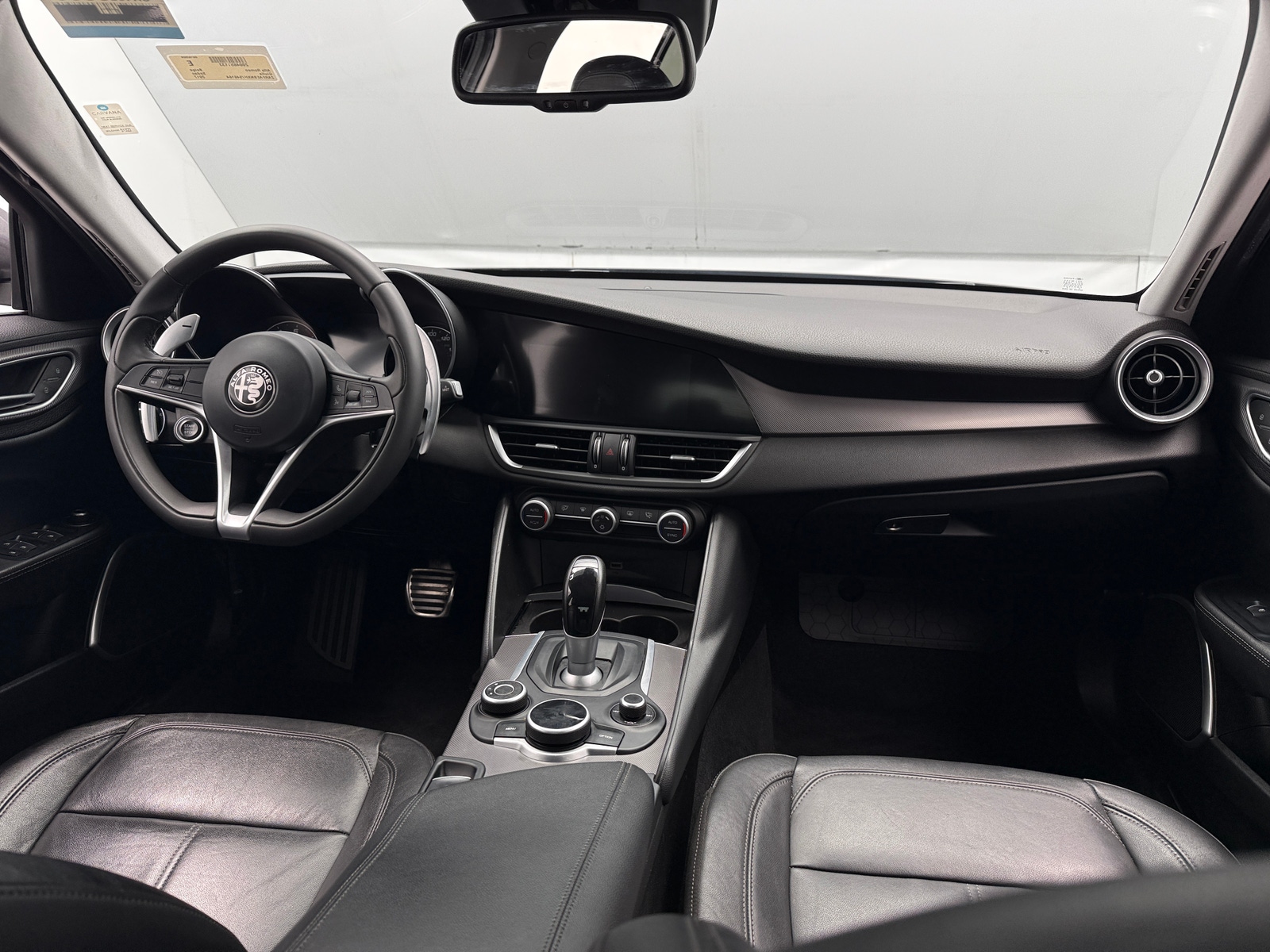 Thumbnail: 2017 Alfa Romeo Giulia - 2