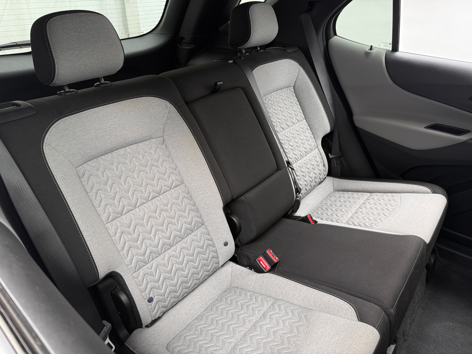 Thumbnail: 2022 Chevrolet Equinox - 6