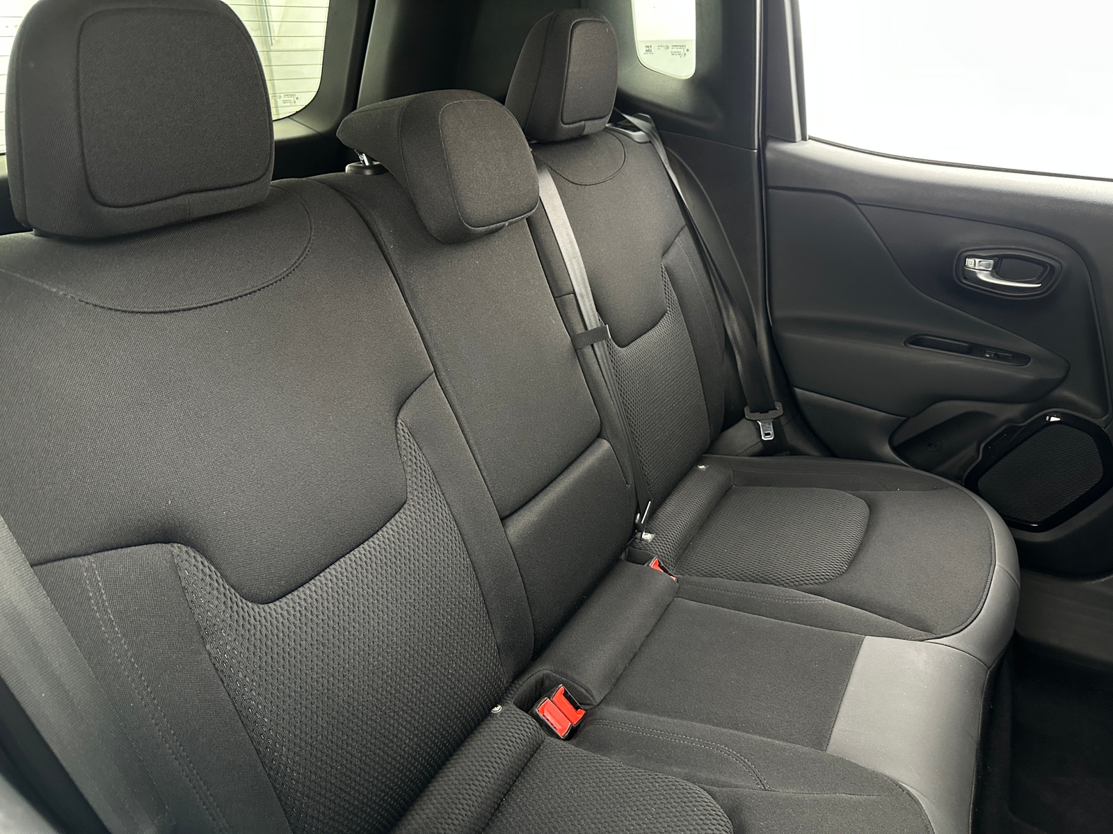 Thumbnail: 2018 Jeep Renegade - 6