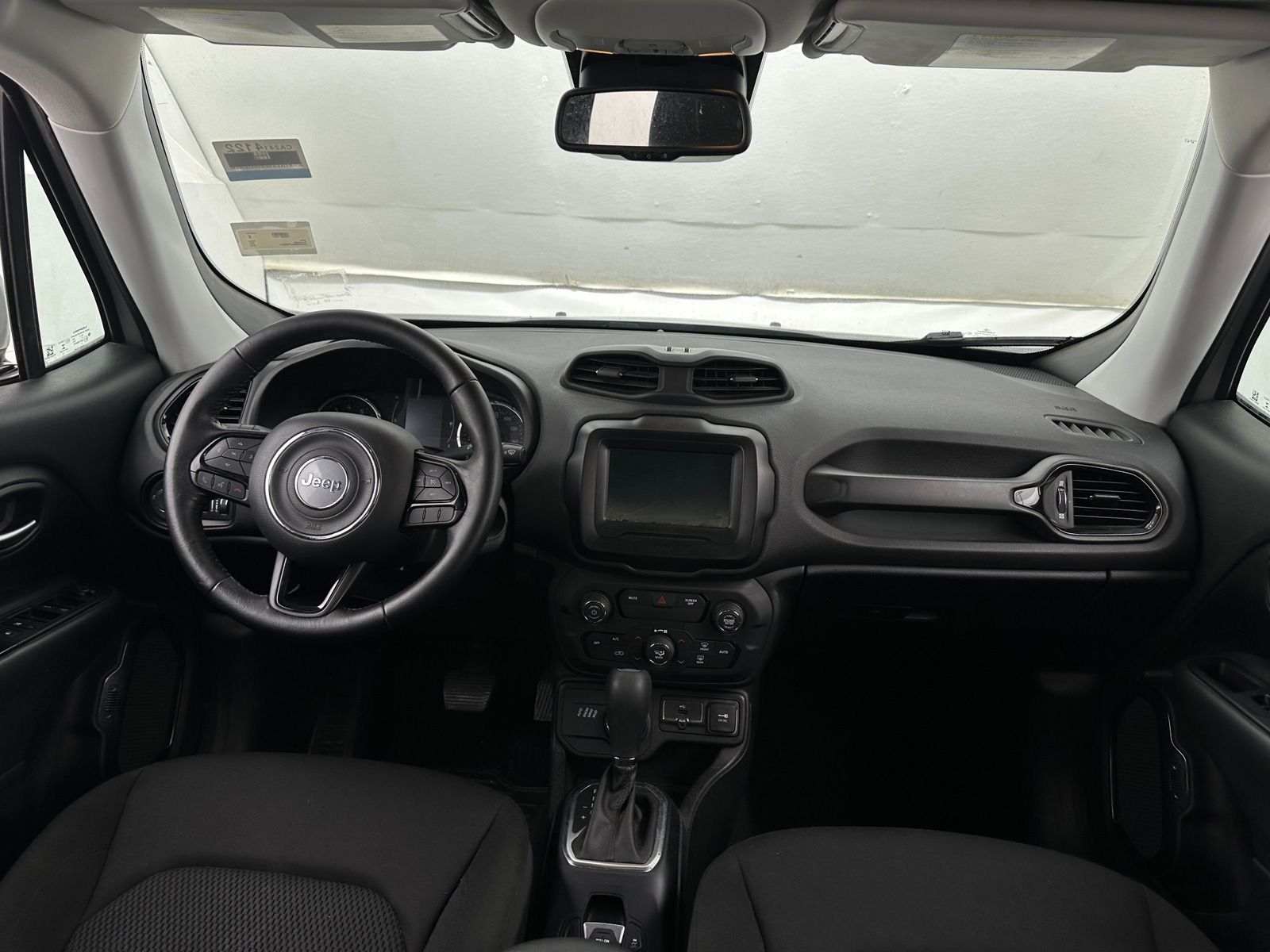 Thumbnail: 2018 Jeep Renegade - 3