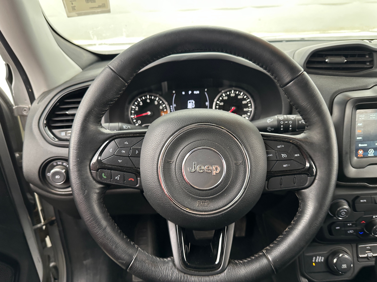 Thumbnail: 2018 Jeep Renegade - 5