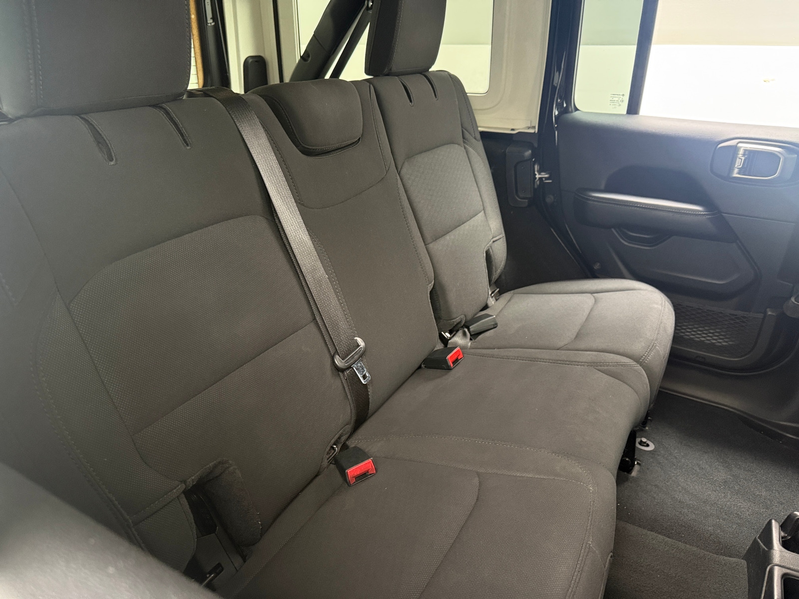 Thumbnail: 2022 Jeep Wrangler - 6