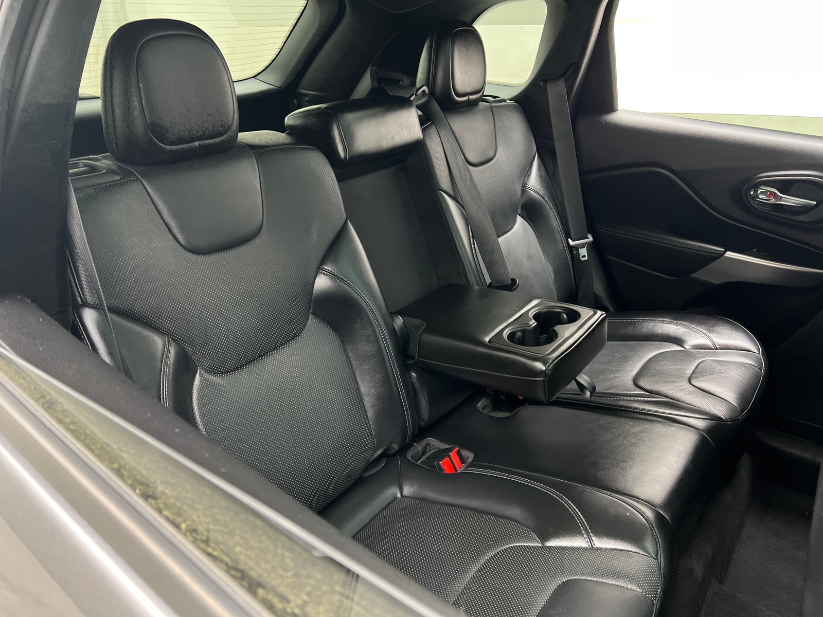 Thumbnail: 2020 Jeep Cherokee - 5