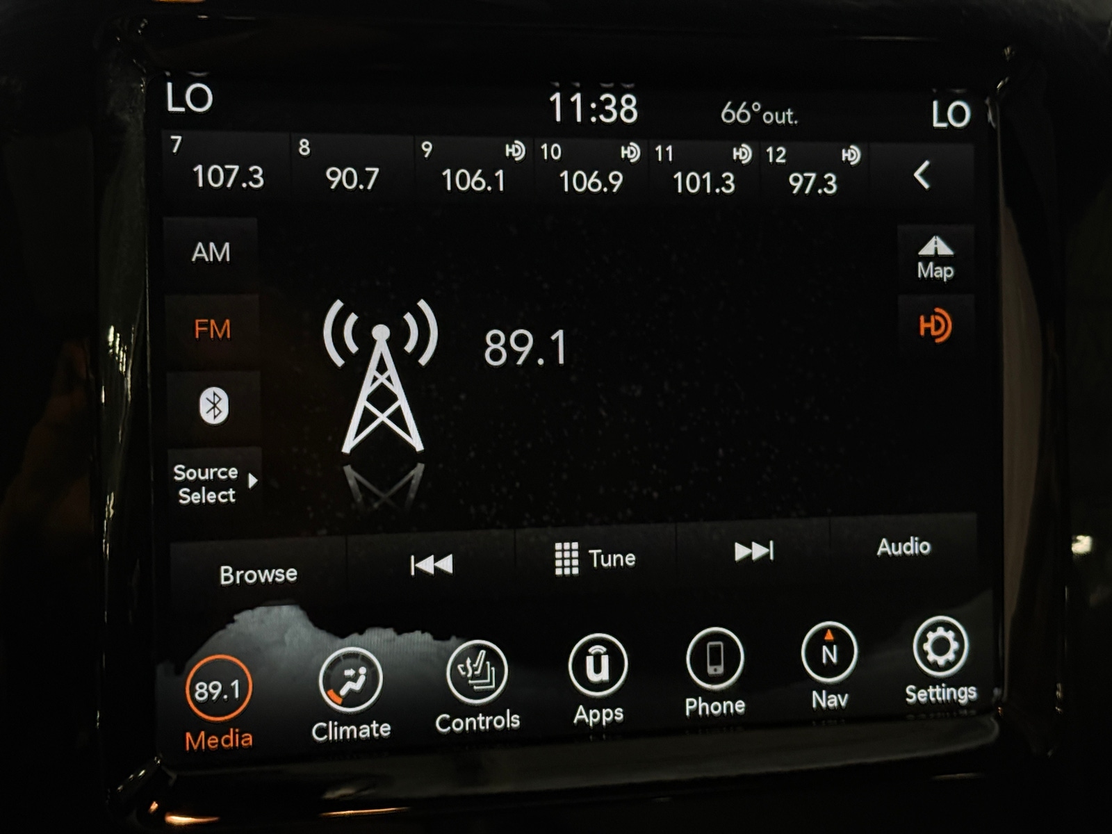 Thumbnail: 2020 Jeep Cherokee - 3