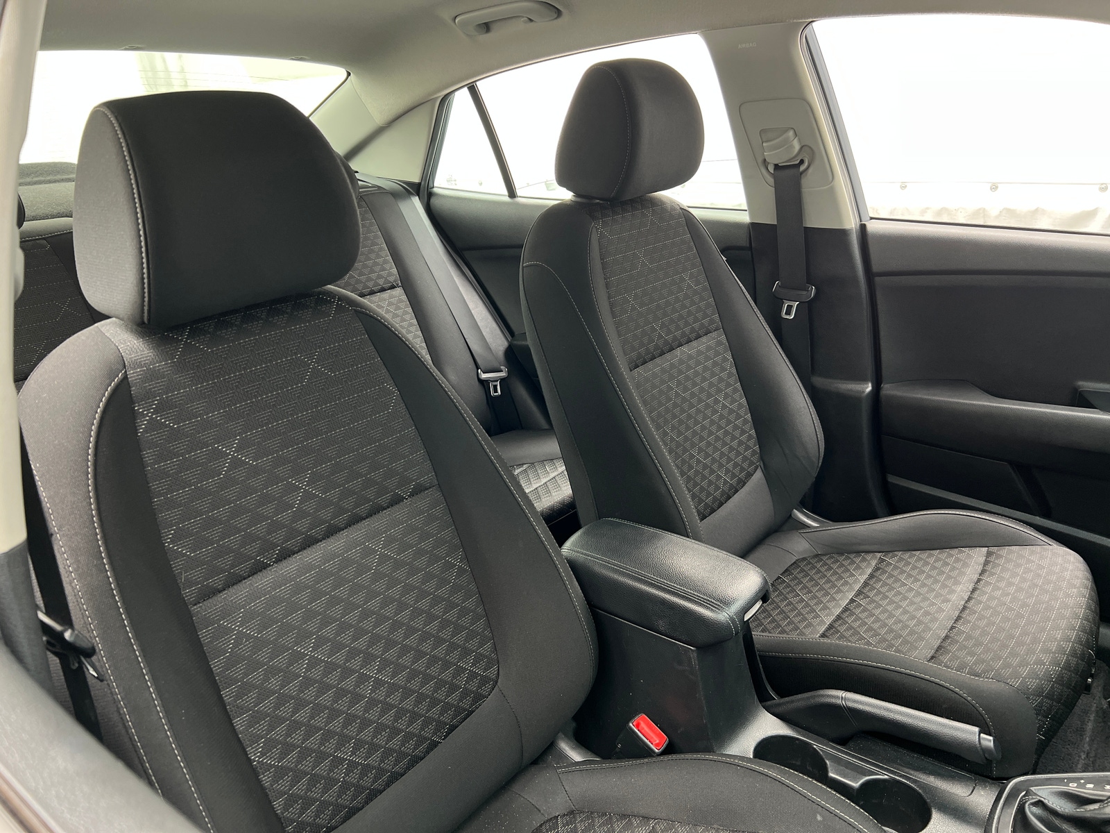 Thumbnail: 2020 Kia Rio - 2