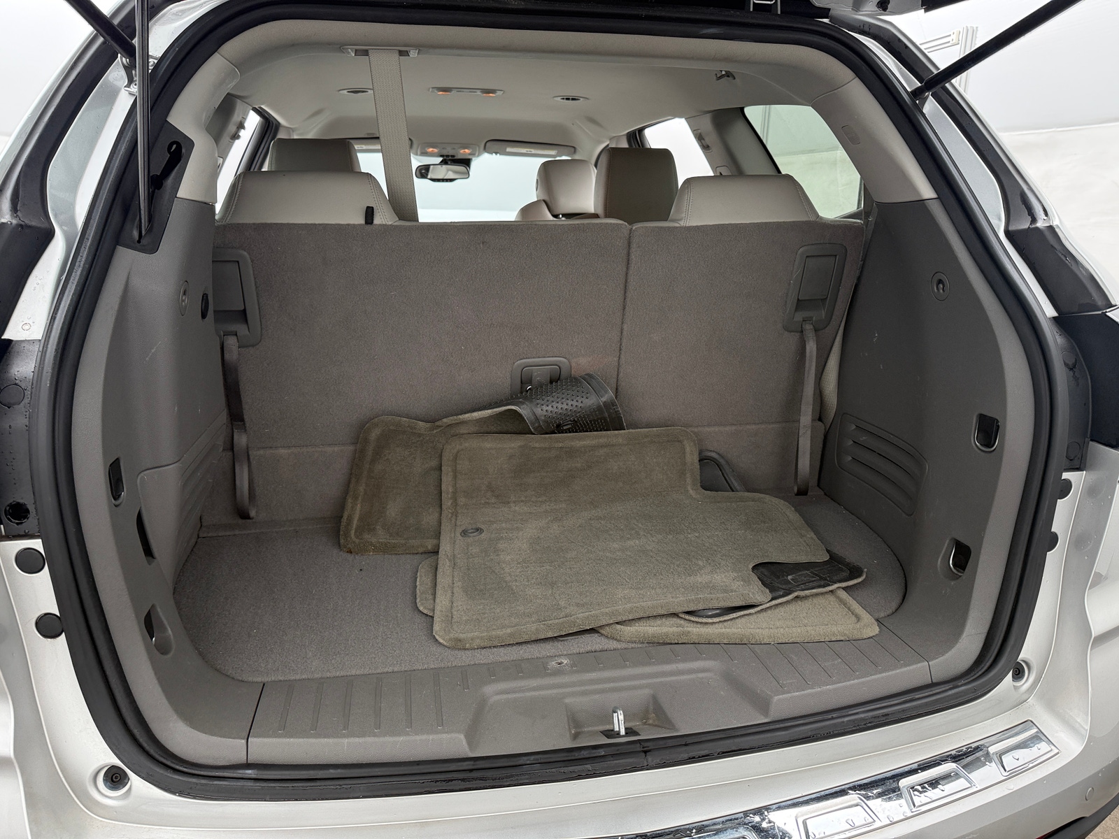 Thumbnail: 2017 Chevrolet Traverse - 6